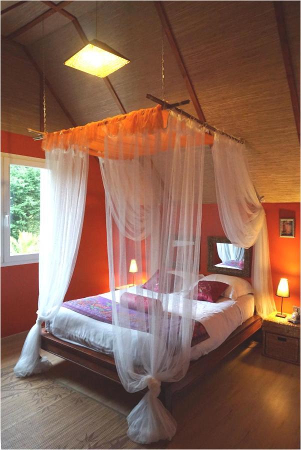 Pléguien Les Centauris Bed & Breakfast エクステリア 写真
